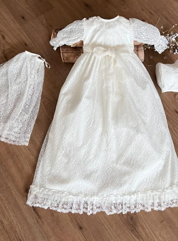 3-piece unisex set. Skirt with cape and hood
