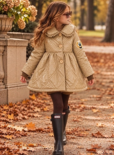 Abrigo Acolchado Camel para Niña con Forro Polar Eva Castro Abrigo Acolchado Camel para Niña con Forro Polar Eva Castro