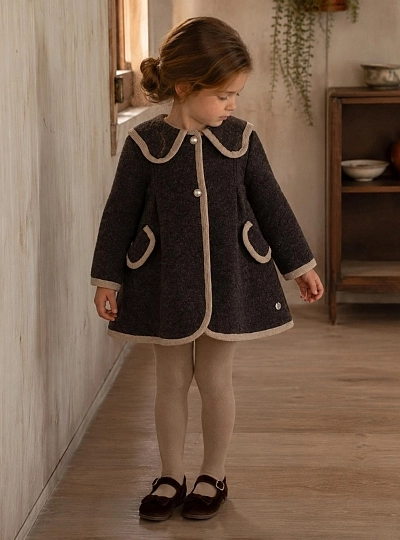 Austriaca de lana para niña con cuello y lazo de Foque Austriaca de lana para niña con cuello y lazo de Foque