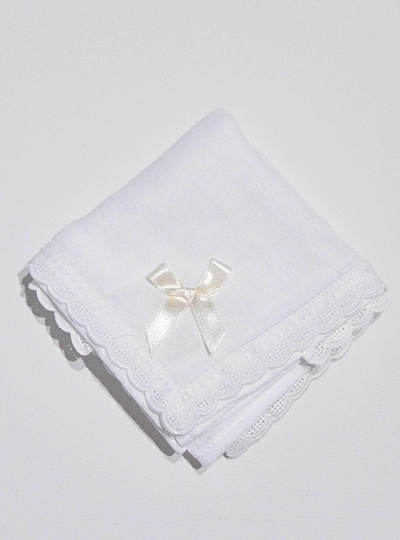 Babita de gasa blanca con lazo y puntilla. 4 colores Babita de gasa blanca con lazo y puntilla. 4 colores
