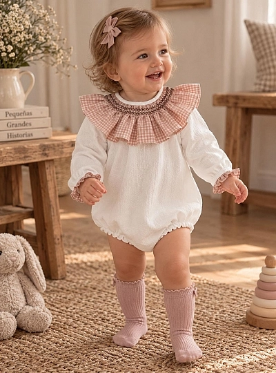 Baby romper from the Rouse de Copo collection Baby romper from the Rouse de Copo collection