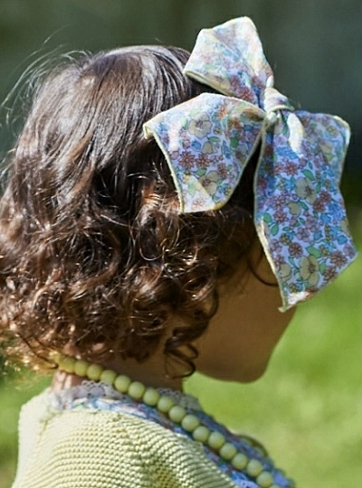 Bow with clip Giallo collection from La Martinique