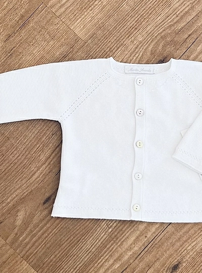 Chaqueta para niño en blanco o beige. Punto de algodón