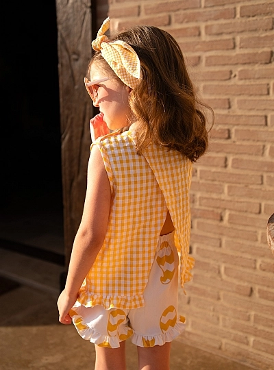 Conjunto blusa y short de niña colección Riviera Conjunto blusa y short de niña colección Riviera
