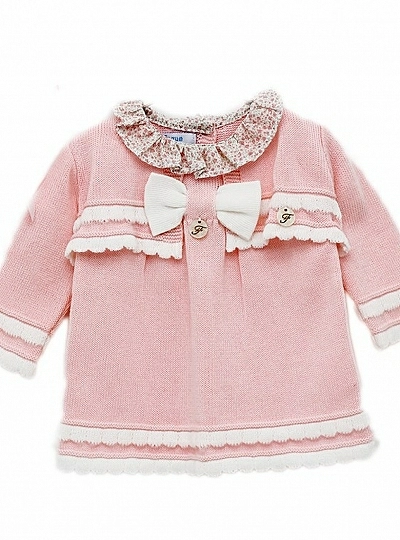 Conjunto de Vestido y chaqueta color rosa con blanco. Conjunto de Vestido y chaqueta color rosa con blanco.