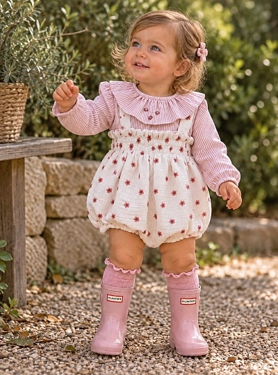 Conjunto Niña Ranita de Bambula y Blusa de Rayas Colección Flor de Copo Conjunto Niña Ranita de Bambula y Blusa de Rayas Colección Flor de Copo