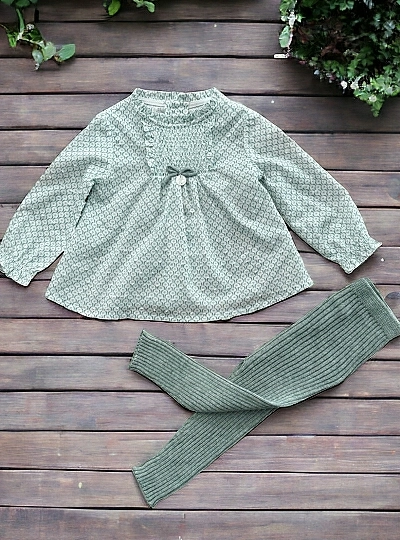 Conjunto para niña dos piezas. Colección Porcelana Conjunto para niña dos piezas. Colección Porcelana