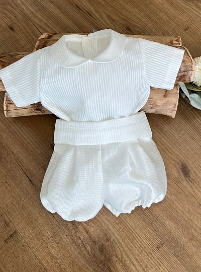 Conjunto para niño blusa con bombacho y fajín.