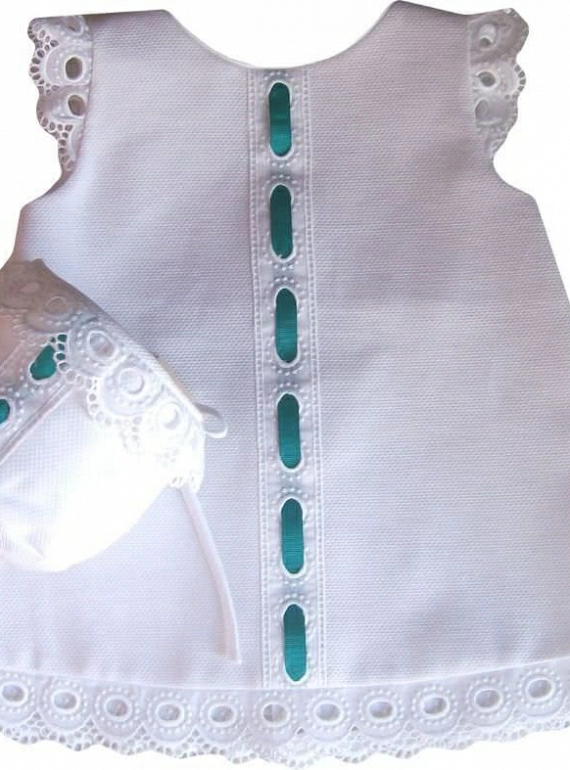 Conjunto vestido y capota blanco y verde agua 6 m