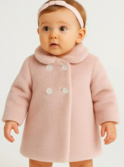Girls' fur coat in three colors. Fur lining.
