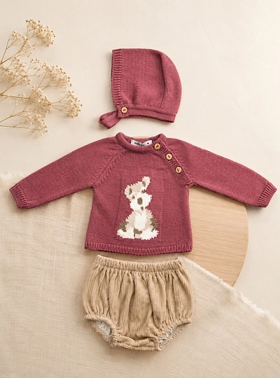 Girl's outfit from the Can collection