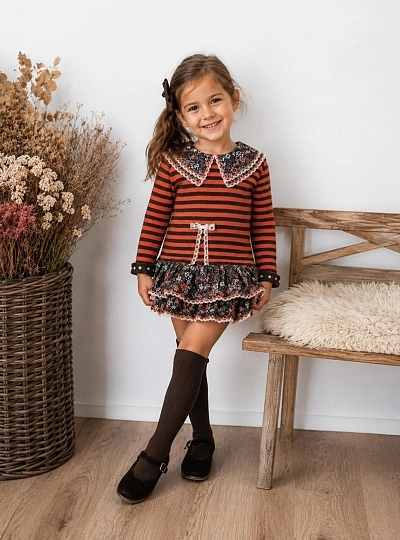 Girls' outfit with sweater and skirt set from the Lolittos Nectarine Collection Girls' outfit with sweater and skirt set from the Lolittos Nectarine Collection