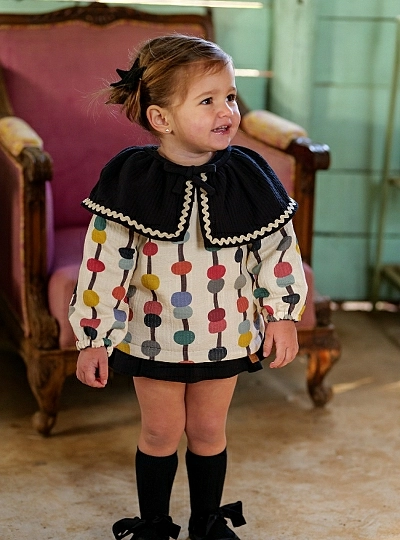 Girls' sweatshirt with detachable black moon collar by José Varón