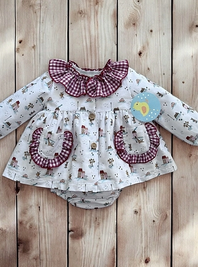 Little dress and panties from the Pio Pio City collection