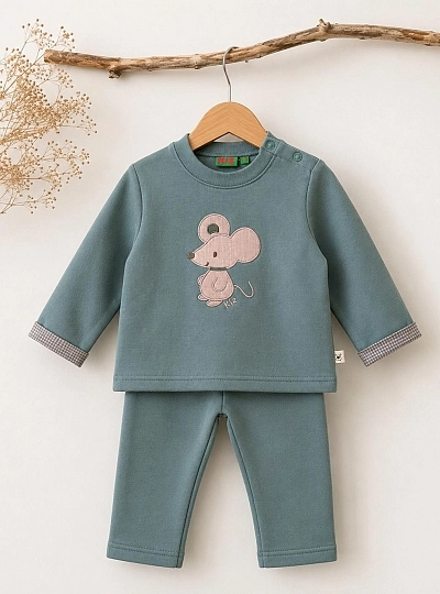 Little Mouse green tracksuit for boys with embroidered sweatshirt Little Mouse green tracksuit for boys with embroidered sweatshirt
