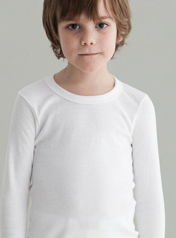 Long-sleeved undershirt for boy