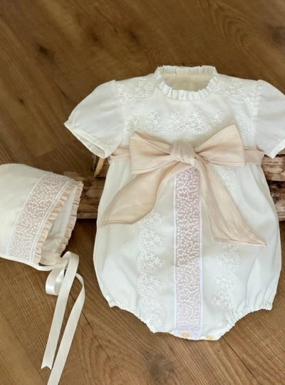 Organza romper and bonnet set with linen bow. Short sleeve