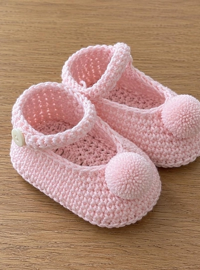 Patucos Artesanales Bebé de Punto con Pompón | Unisex Patucos Artesanales Bebé de Punto con Pompón | Unisex