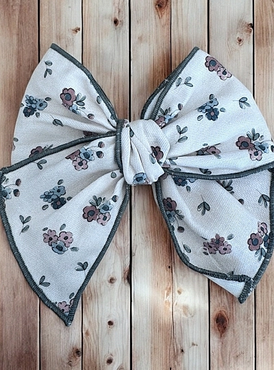 Petit & Flower hair bow from La Martinique