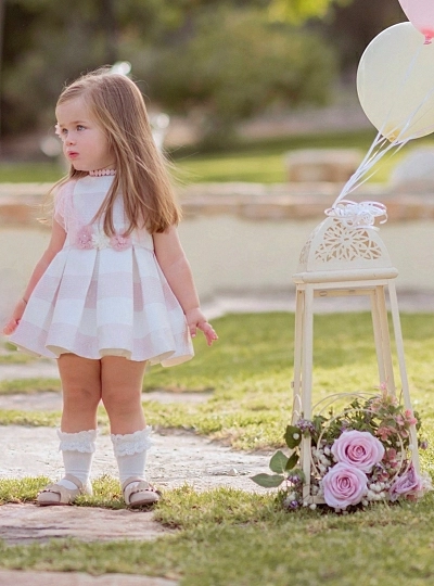 Pink and beige satin dress. Arras or ceremony