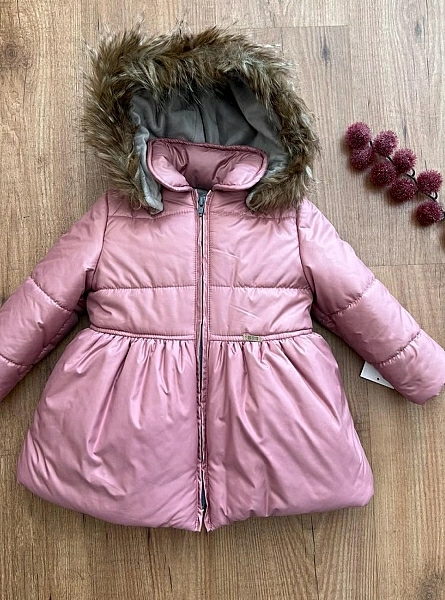 Quilted anorak coat for girls.