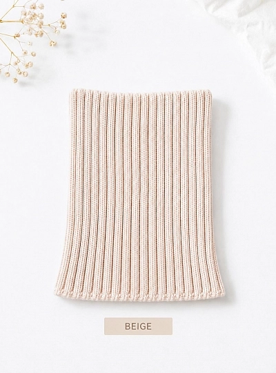 Ribbed knit collar from the Aller collection