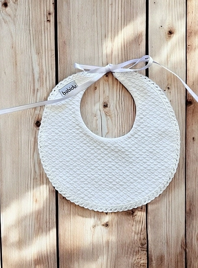 Round piqué bib London collection
