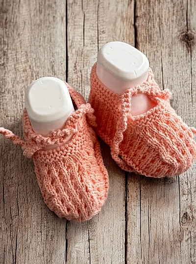 Sandal-type boote in two colors. Organic Cotton
