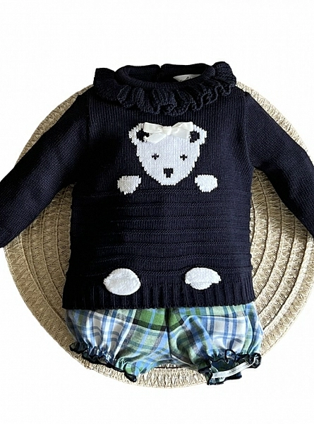 Set for girl sweater and chicken white bear collection
