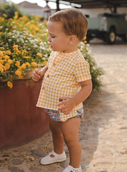Shirt and bloomer set with flowers by José Varón