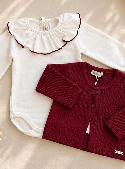 Unisex Baby Set in Burgundy with Cóndor Jacket and Bodysuit Unisex Baby Set in Burgundy with Cóndor Jacket and Bodysuit