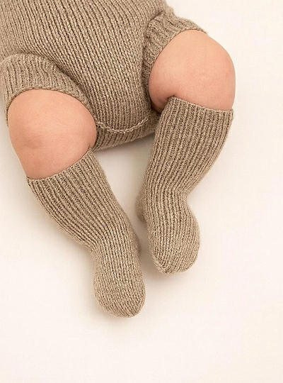 Unisex booties made of merino wool in sand color