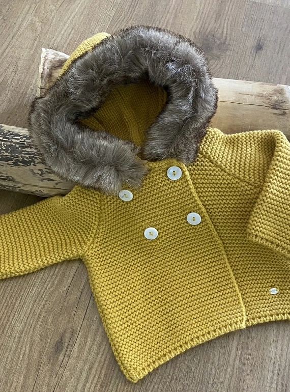 Unisex caramel knit coat with fur
