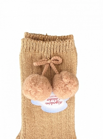 Unisex high ribbed sock with pompom. Various colors. Condor O-Winter