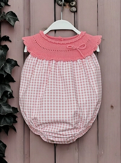 Unisex knit and fabric romper with gingham in two colors Unisex knit and fabric romper with gingham in two colors