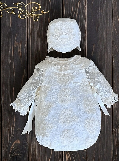 Unisex romper and bonnet set, lace collection