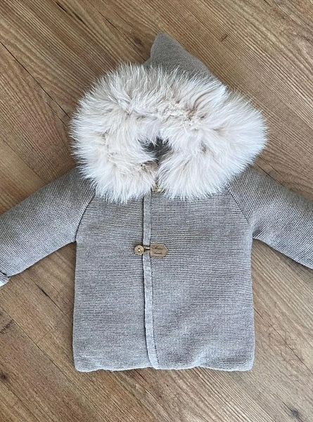 Unisex trenka with double knit and natural fur hood.