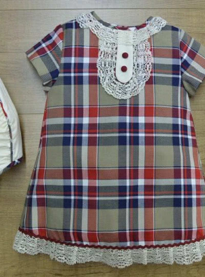 Vestido de viella con cuadro Escoces. Tallas 12-18-3 años