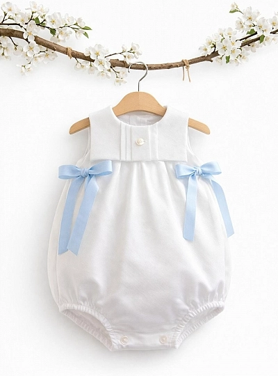 White piqué romper for boys. Montreal Collection