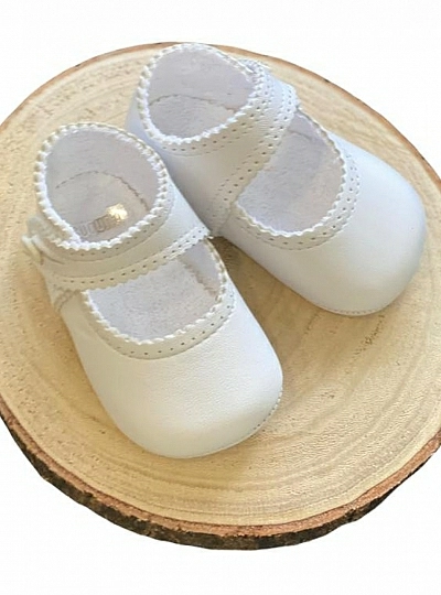 Zapatito para niña de piel rosa o blanco