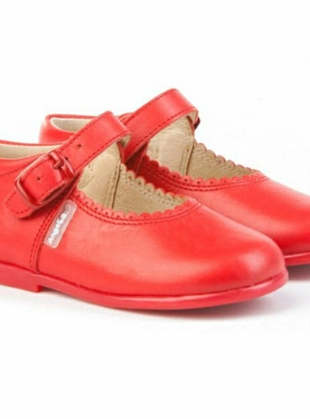 Zapato para niña de piel rojo. N. 19 y 20