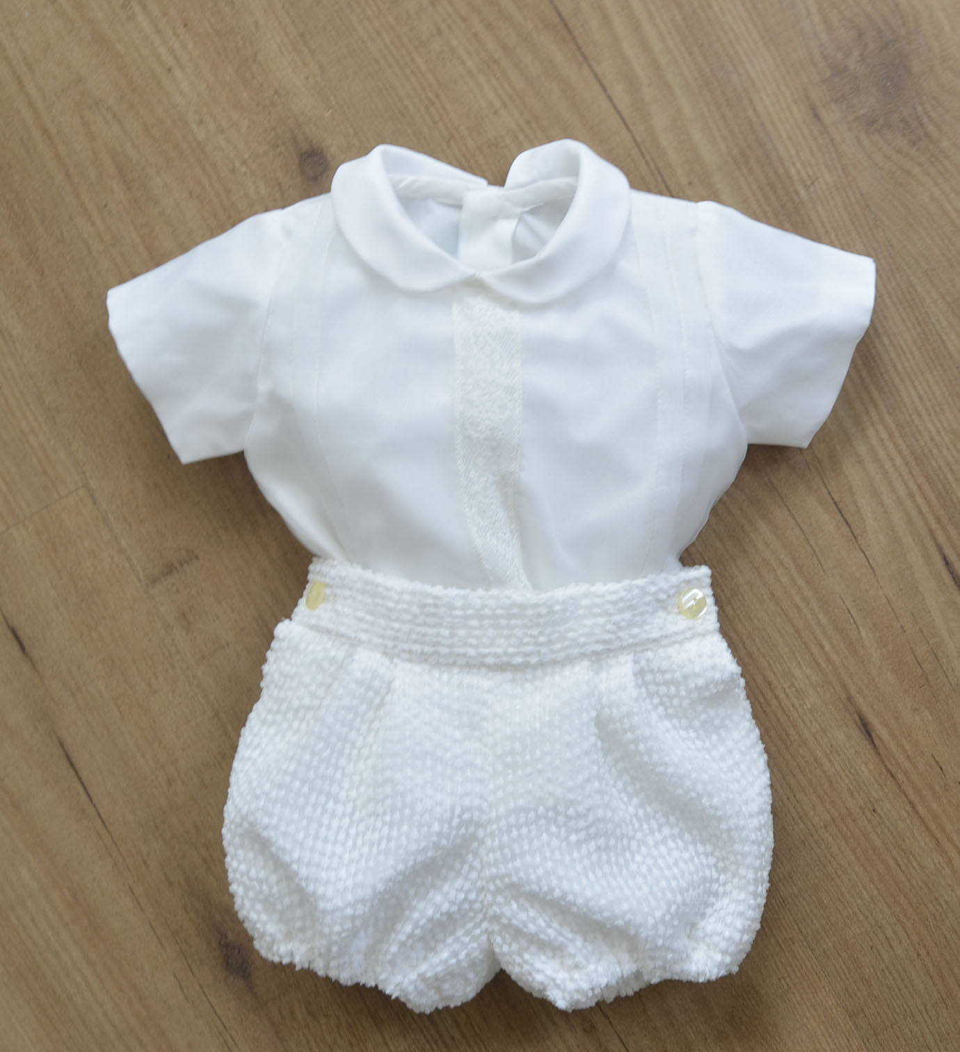 Conjunto de bautizo para niño dos piezas. Blusa y bombacho. | Primer Bebé