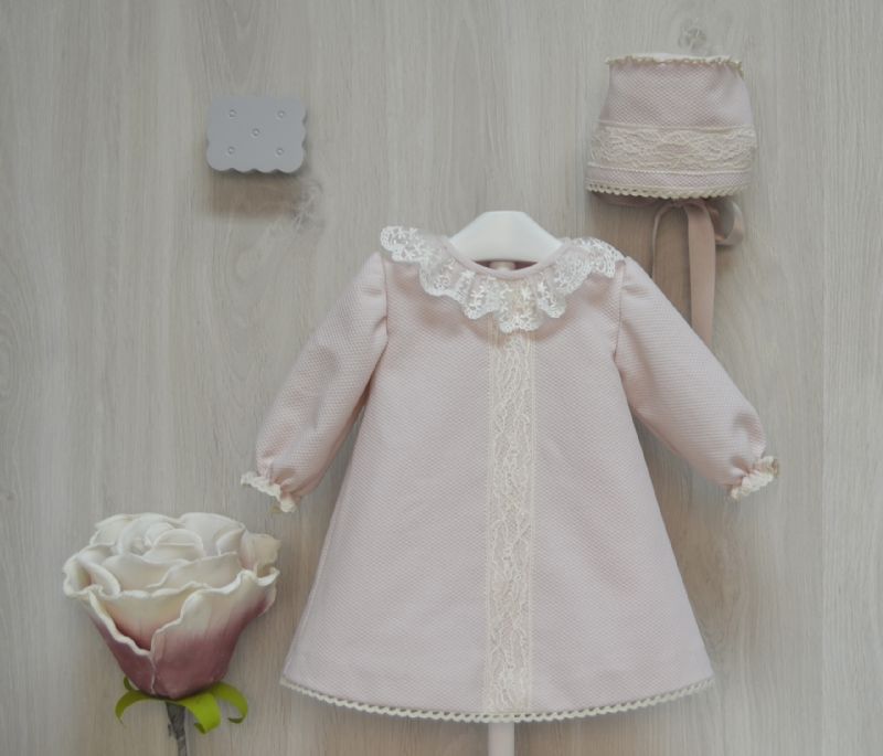 Conjunto para niña hecho a mano. Vestido y Dos | Primer Bebé