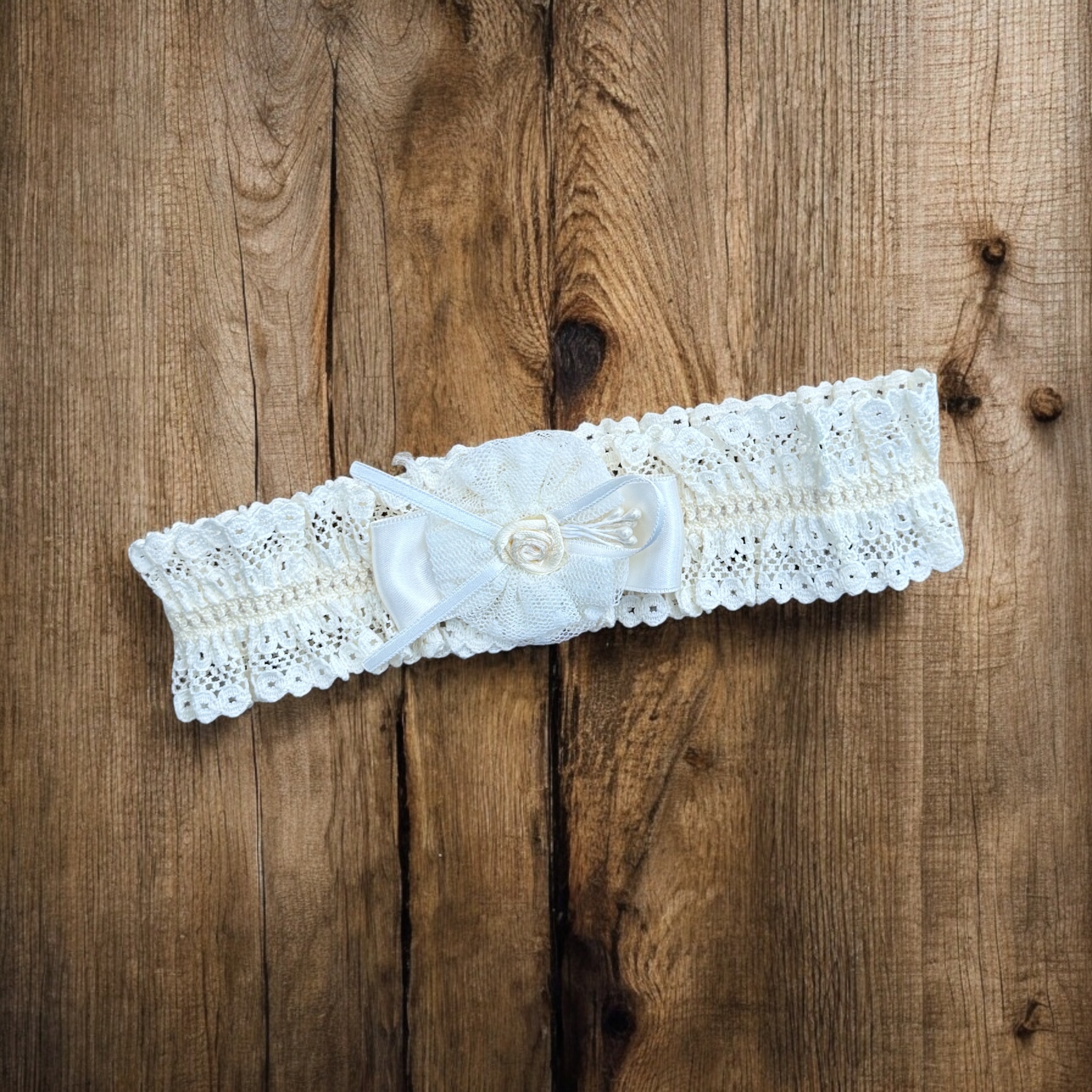 Diadema para niña especial Bautizo color beige Primer Bebé