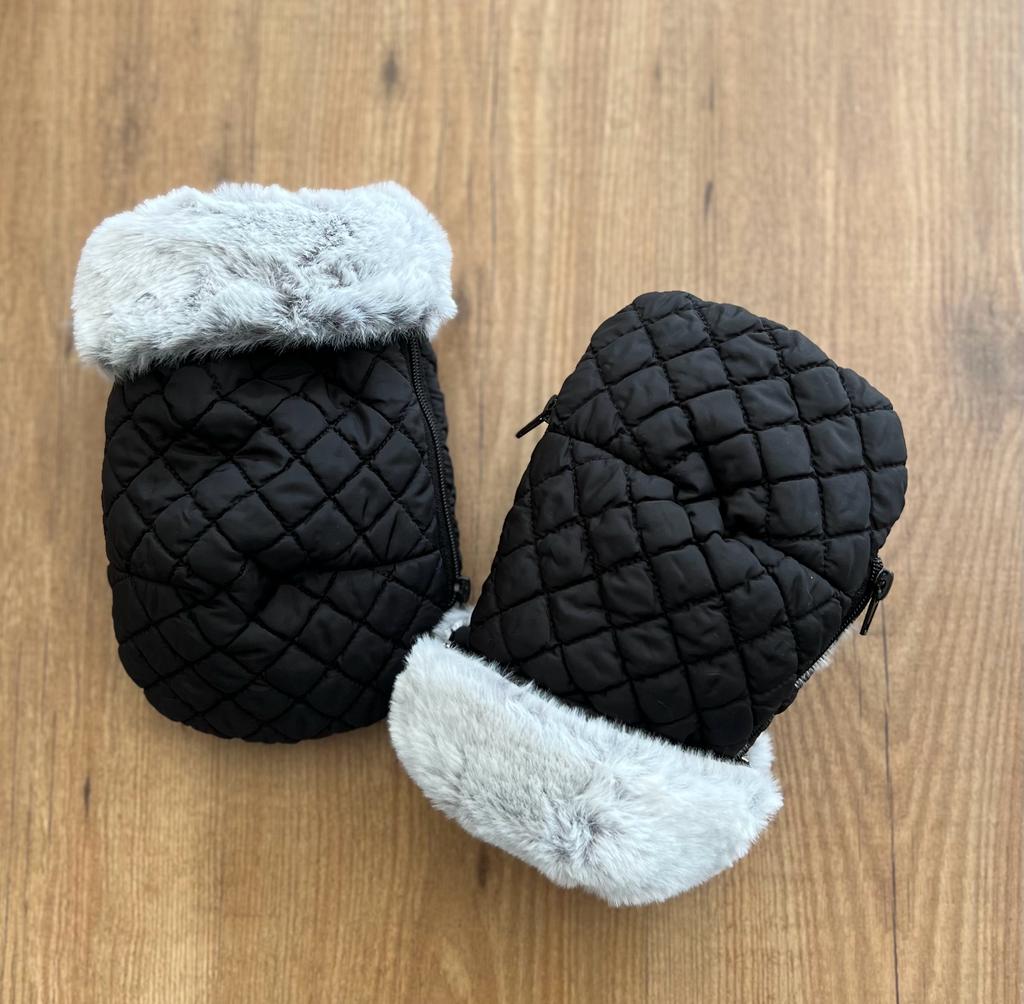 Mittens or gloves for chair or cart. Universal Primer Bebé